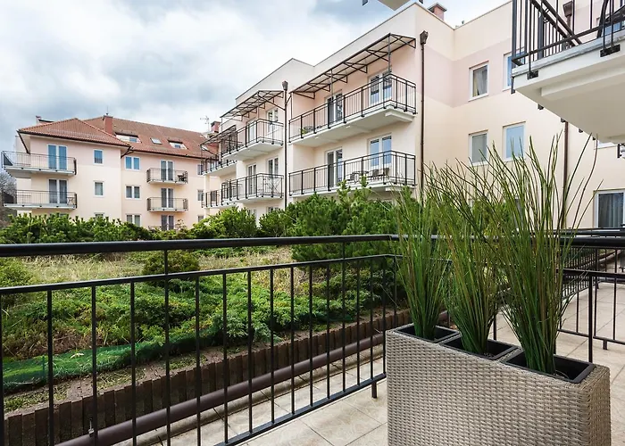 Olymp 114 I 120 Z Basenem, Sauna I Jacuzzi W Cenie كولوبرزيغ